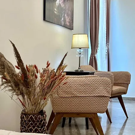 Downtown Nafplia Нафплион