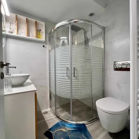 Downtown Nafplia Нафплион