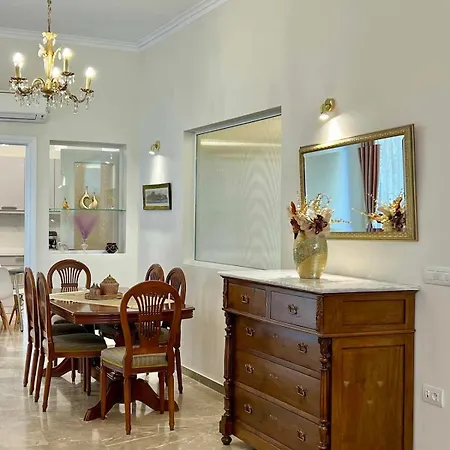 Apartment Downtown Nafplia *